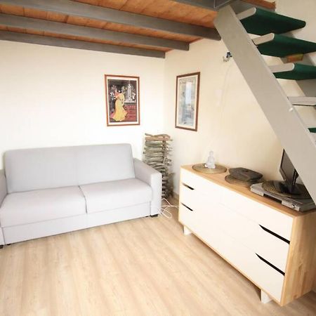 Apartmán Bilocale Fronte Mare Marina Di Pisa Exteriér fotografie